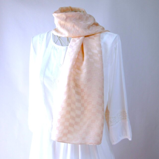 草木染め・紅梅染め・シルク・市松模様ストール・優しいピンク