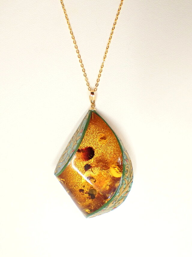 蒔絵ペンダント ”空へ”