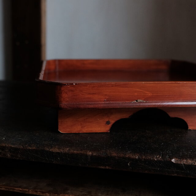 鮮やかな色合い◇木目も素敵。漆塗り日光膳 古物 古民家 骨董