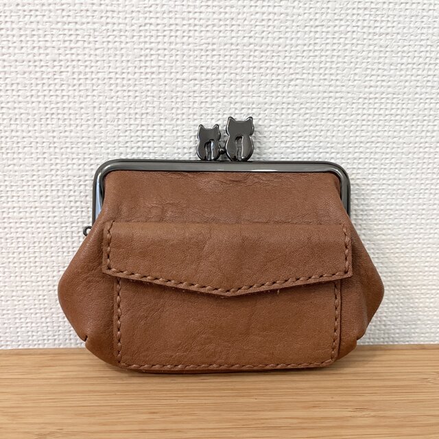 ぱかっと開くとお部屋が3つの親子がまぐち♪外ポッケが付いた親子黒ねこ口金の四角い本革ミニ財布