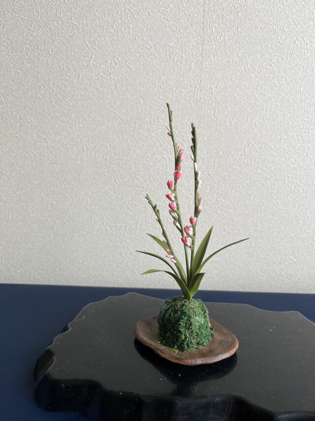 粘土の花　ネジバナ