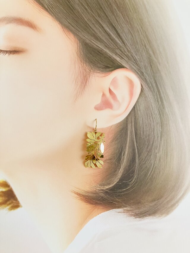 受注生産】Still Leaf ピアス | 真鍮・サージカルステンレス | iichi