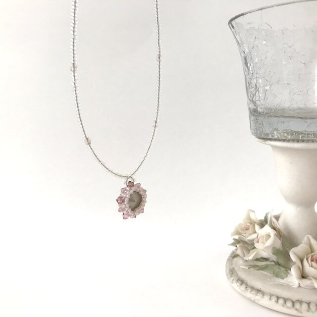 クリスタルガラス モチーフ ネックレス ピンク ライトローズ ビーズ