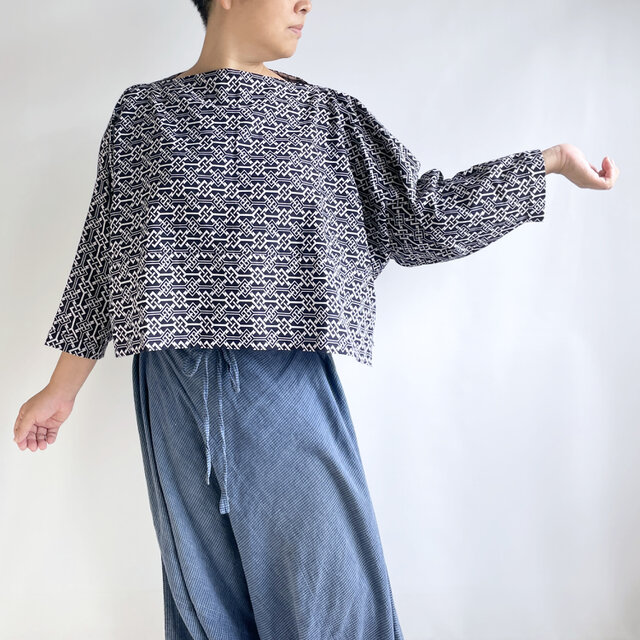 【1点もの】丁字のプルオーバー2way -浴衣地 紺に幾何学模様（ヴィンテージ） 2WB656