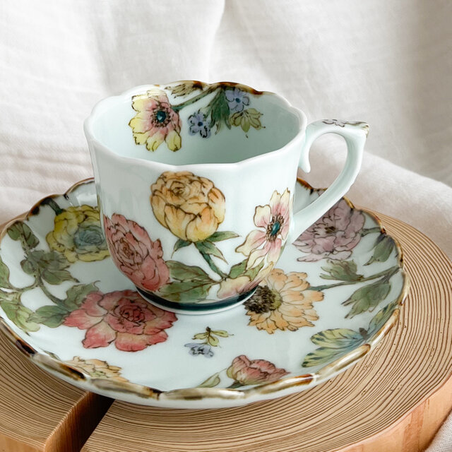 ❤️チコロット❤️すべて手描き❤️染付け❤️ソーサーは取り皿にもなる❤️カップ＆ソーサー❤️花❤️くすみ色