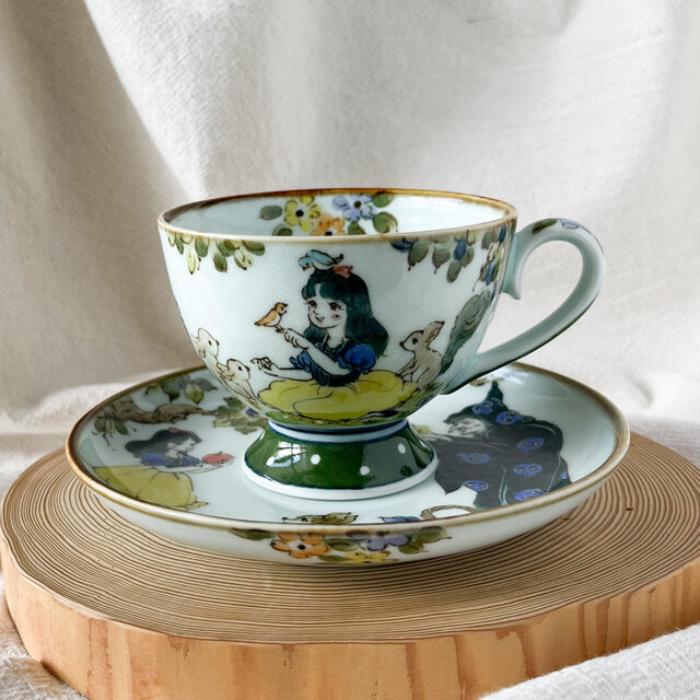 チコロット❤️すべて手描き❤️染付け❤️ソーサーは単体として使えます❤️白雪姫❤️カップ＆ソーサー