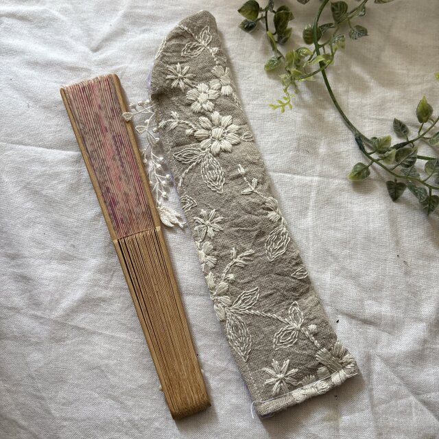 ★ハンドメイド★ ★★金沢 リネン生成り小花実刺繍扇子ケース★箸入れ★箸袋★