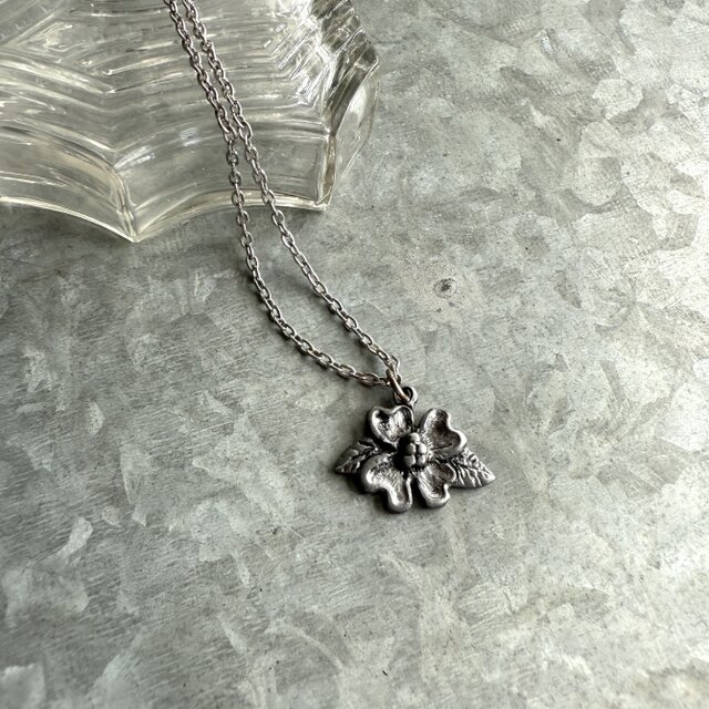 N289-ヴィンテージネックレス・U.S.A. 1980s Silver Tone Floral