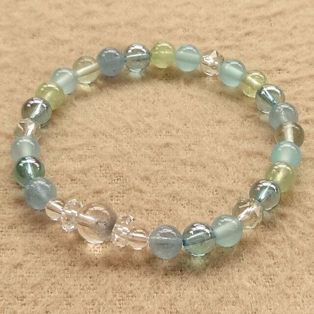 爽やかな気持ちで幸福度を飛躍的に引き上げる｜デュモルチェライトインクォーツｘアクアマリンｘアクアオーラなど