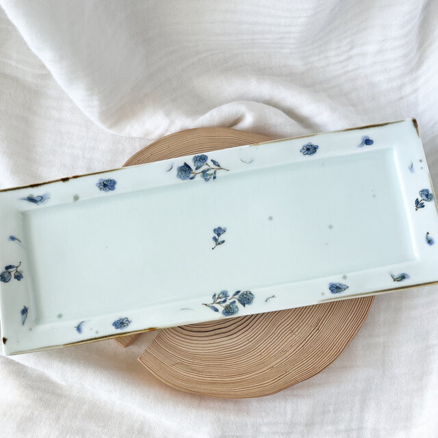 チコロット❤️すべて手描き❤️染付け❤️シンプルで飽きがこない❤️長角皿❤️plate