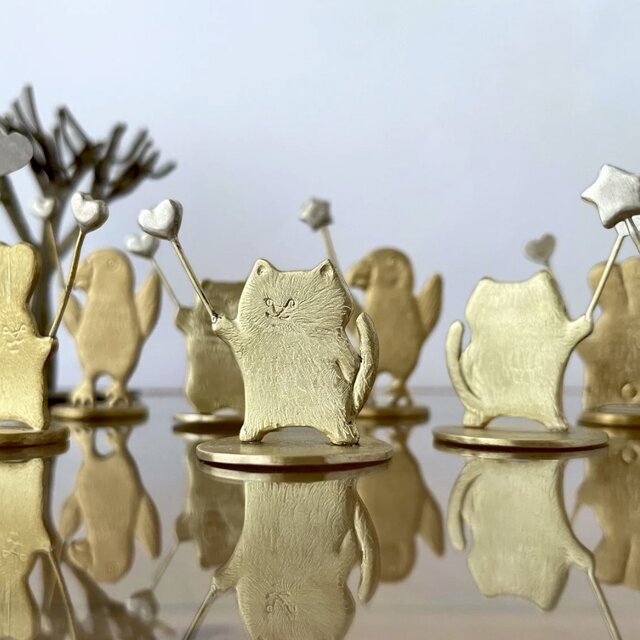 「ハートの猫さん」小さな真鍮オブジェ