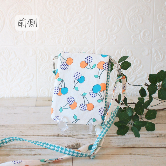 スマホケース　ショルダーポーチ　サコッシュ