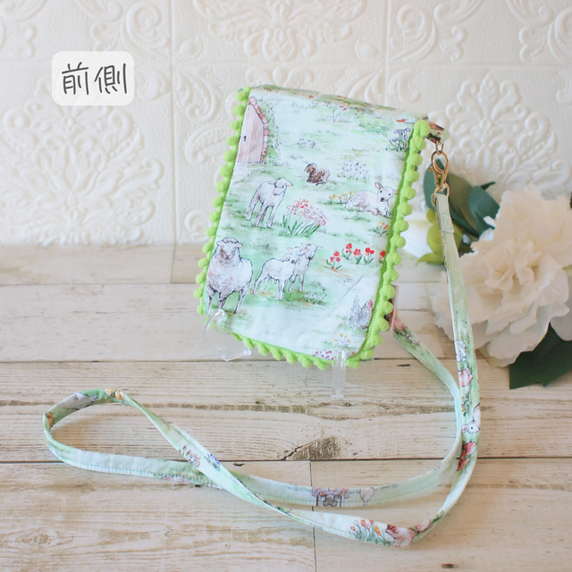 スマホケース　ショルダーポーチ　サコッシュ