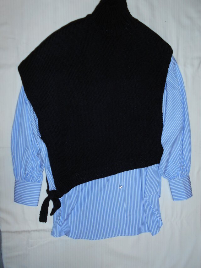 黒のアレンジベスト