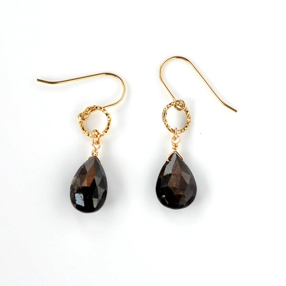 Black Shine ゴールデンシーンサファイア一粒ピアス14kgf | iichi 日々