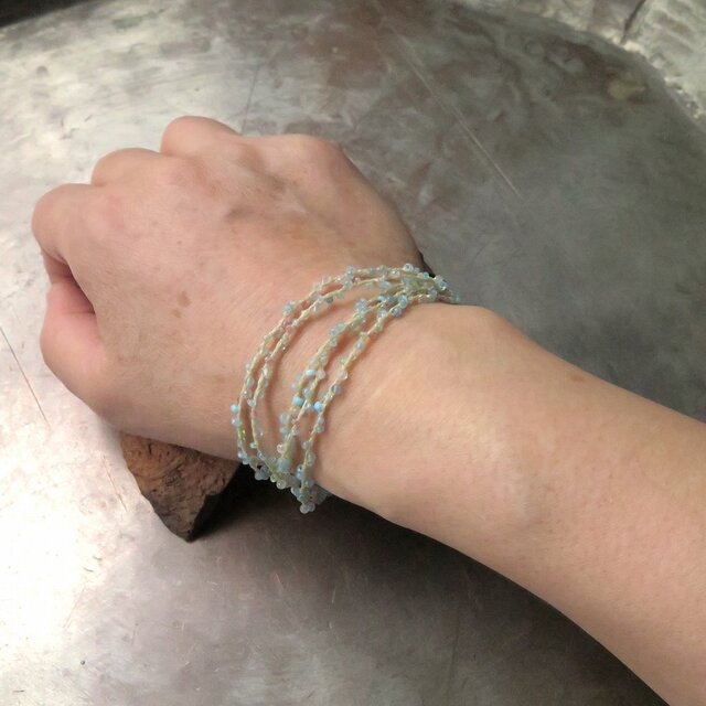 アンティーク 糸 ヴェネチアンシードビーズ ＆ アクアマリン