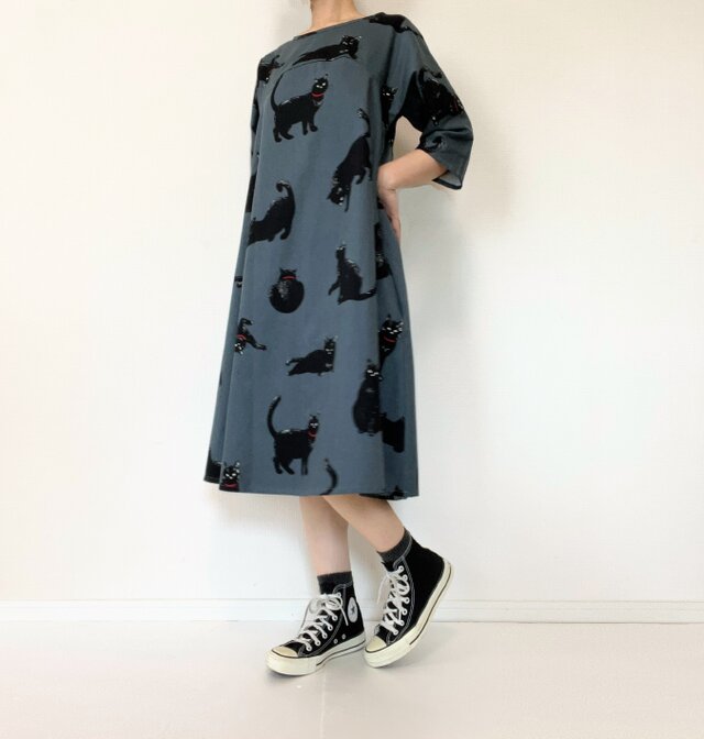 こなまいきな黒猫のワンピース＊ポケット付き＊国産コットン 綿100