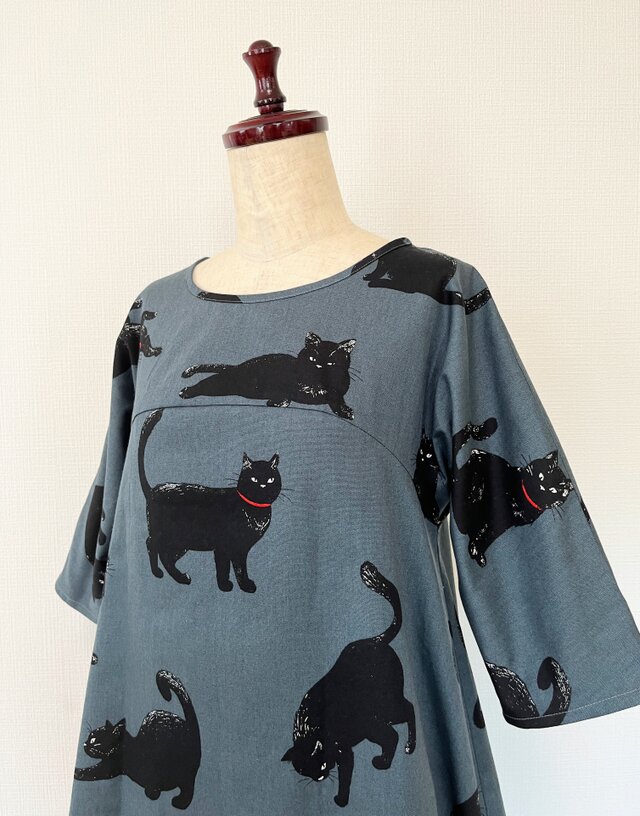 こなまいきな黒猫のワンピース＊ポケット付き＊国産コットン 綿100