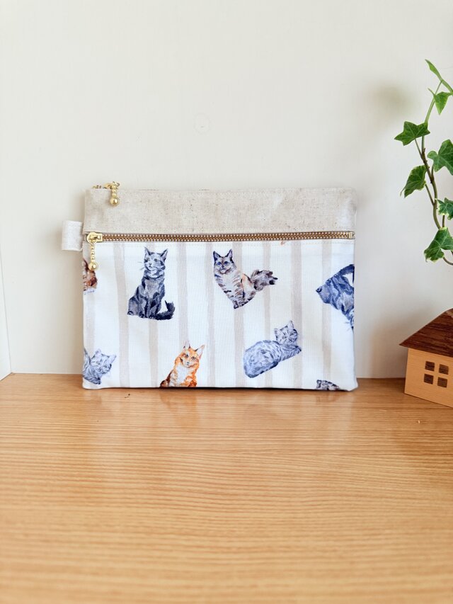 ラミネートWファスナーポーチ（猫ちゃんストライプ）