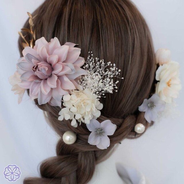 上品な成人式用髪飾り ピンクダリア×ホワイトプリザーブド 紫陽花 和装 タッセル 水引 振袖 卒業式 袴 ヘアアクセ ヘッドドレス（アクセサリー）  ａｙｍ＇ｓ｜和装・洋装髪飾り＆コサージュ 通販 16051595｜Creema(クリーマ) 髪飾り 花 ダリアcpと菊ライラック 紐付き ピンク 成人式 振袖 結婚式 卒業式 袴 浴衣 着物 和装