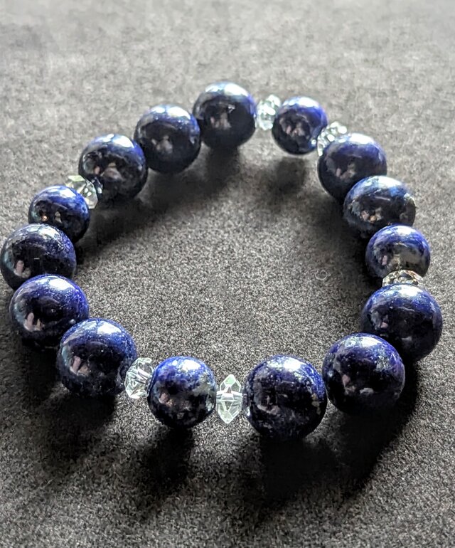 ✨深く自分自身を見つめ、才能に気づかせる気づきのクリスタル