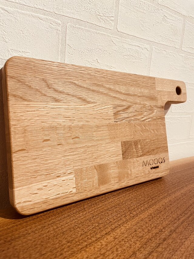 ナラ　カッティングボード　スクエア