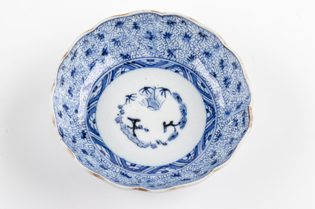 古伊万里 染付 微塵唐草三友文なます皿 江戸後期 | iichi 日々の暮らし