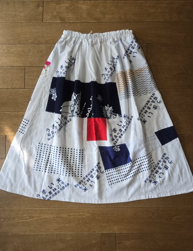 着物リメイク 手作り 白 手ぬぐい パッチワーク スカート | iichi 日々