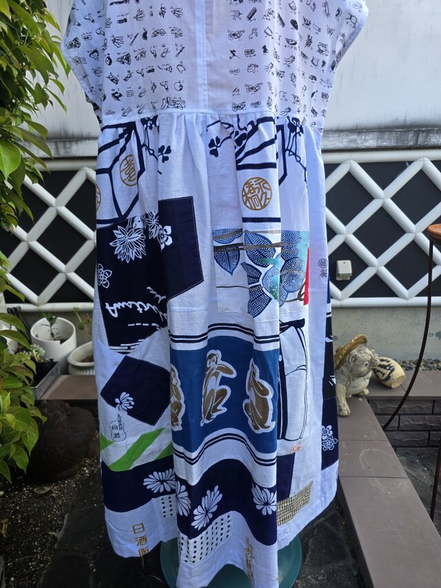 着物リメイク 手作り 白 手ぬぐい パッチワーク ワンピース | iichi