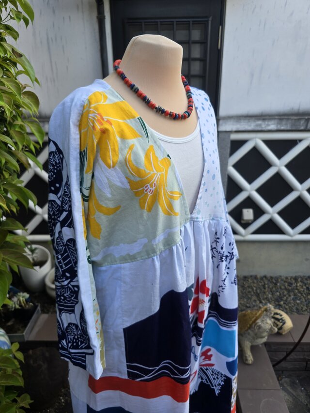 着物リメイク 手作り 白 手ぬぐい パッチワーク ワンピース | iichi