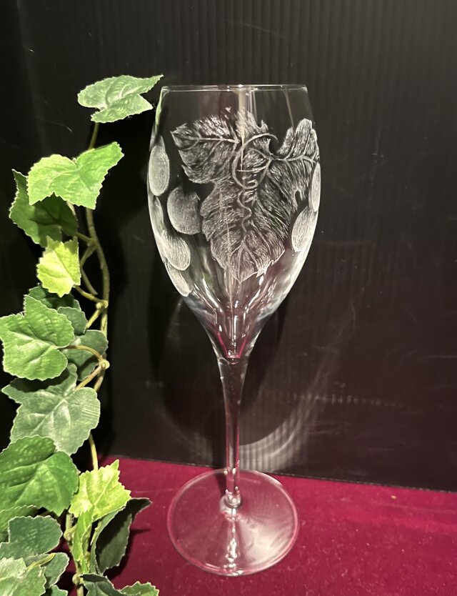 葡萄のグラス①〜手彫りガラス〜