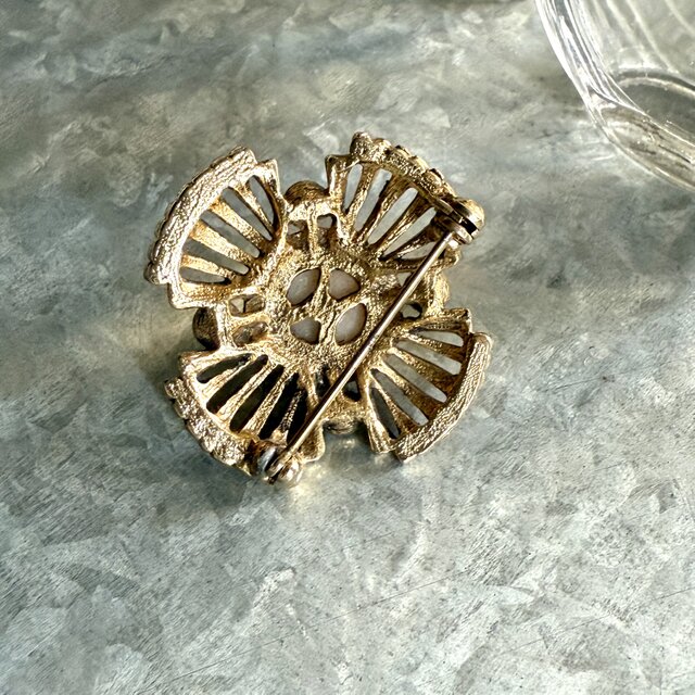SC139-ヴィンテージブローチ U.S.A. 1960〜70s Fence Openwork