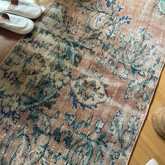 68×154 くすみピンクベージュ×ターコイズブルー トルコヴィンテージラグ 68×154 くすみピンクベージュ×ターコイズブルー トルコヴィンテージ