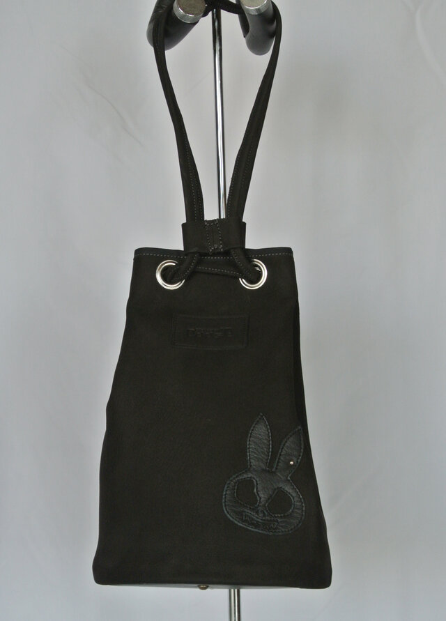 うさぎスカル、丸底ヌバックの巾着。