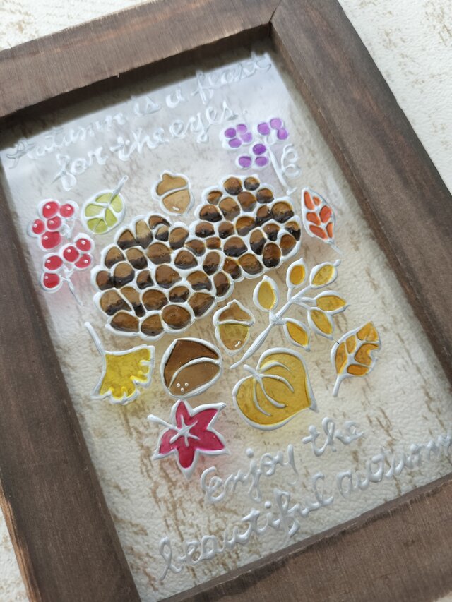 送料無料！ステンドグラス風・秋がくれた宝物・木の実・インテリア雑貨