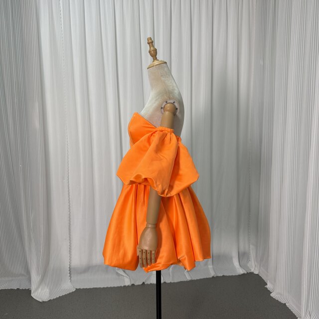 カラードレス オレンジ ベアトップ パフスリーブ ミニワンピース