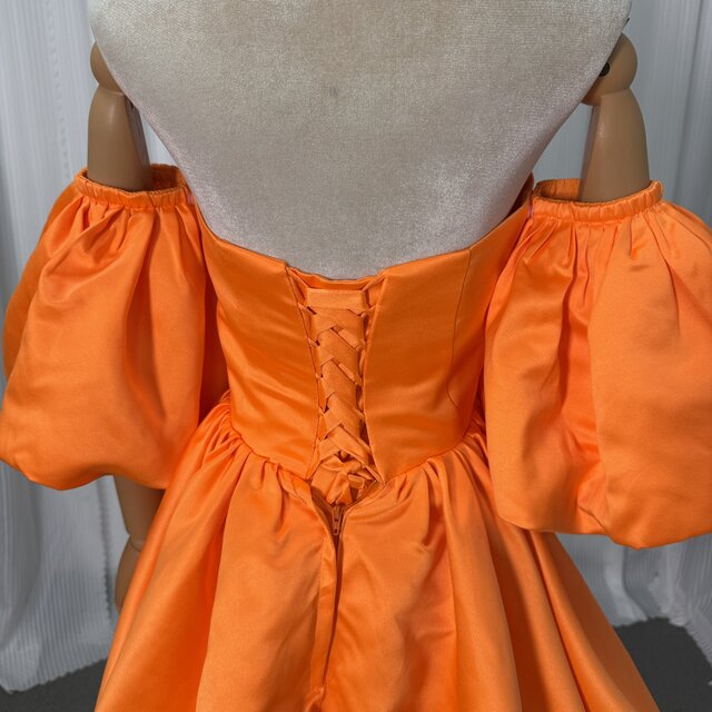 カラードレス オレンジ ベアトップ パフスリーブ ミニワンピース