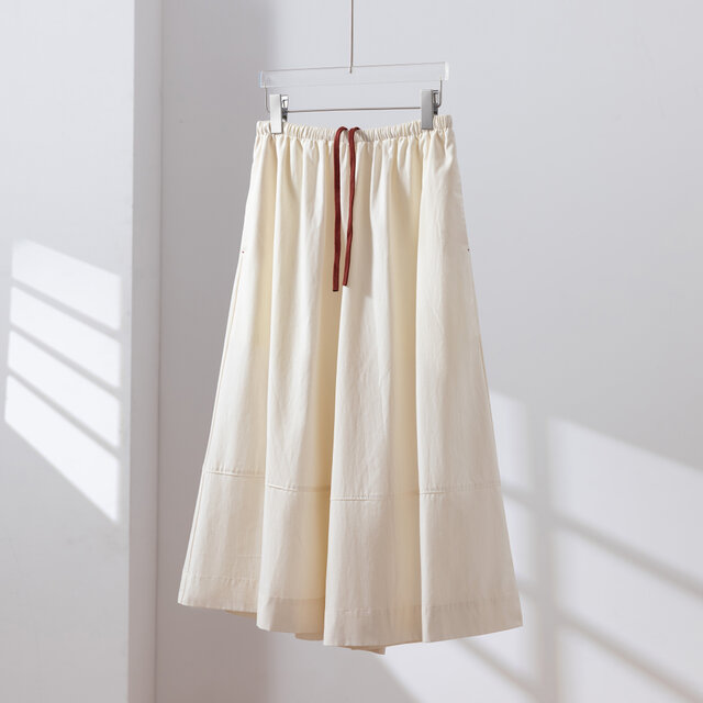 スカートのような優雅さ 通年着用可能ワイドパンツ エコ素材 リヨセル×コットン フレアワイドパンツ 250804