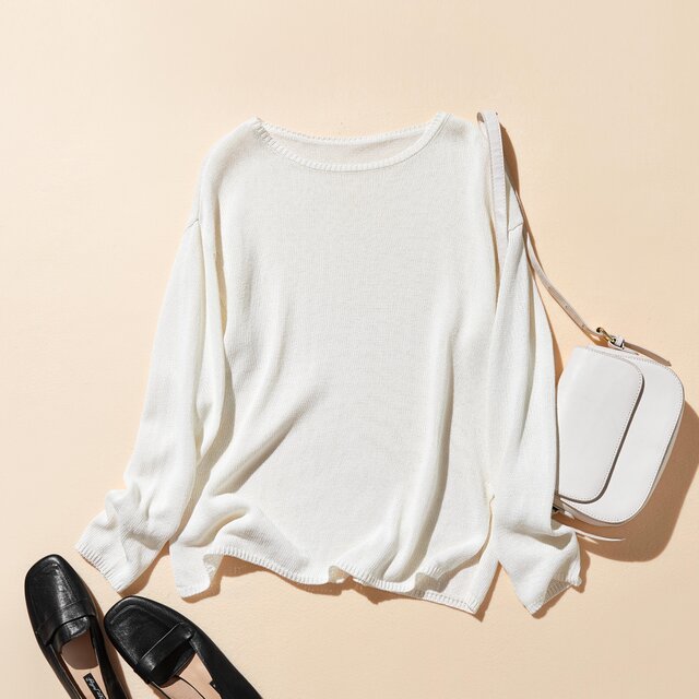 吸湿速乾！ 大人カジュアルニットプルオーバー　和紙糸ニット　オフィス対応　夏物ニット　ホワイト250805-1