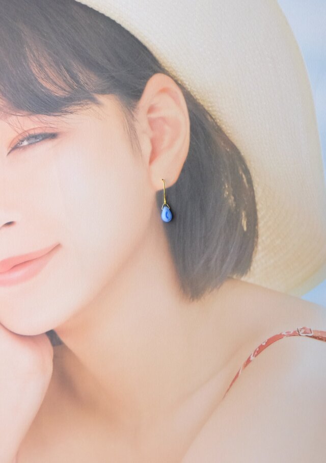 d165-39【マーブルな青空】しずくドロップのシンプルピアス(パーツ変更