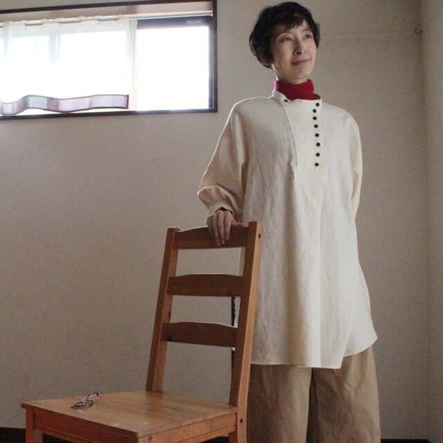 国産リネン生地　チュニック割烹着　キナリ　服作り40年の田舎町仕立屋 リネン チュニック キナリ | iichi 日々の暮らしを心地よくする