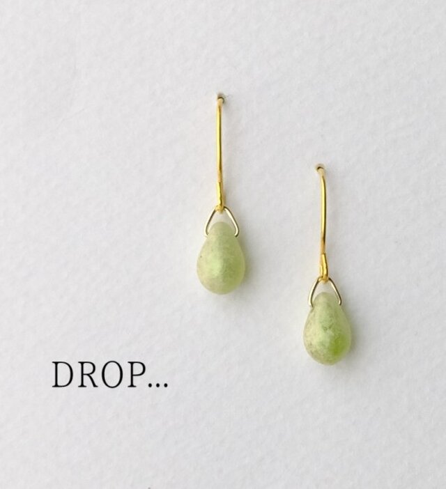 d229-29【抹茶ミルク】しずくドロップのシンプルピアス(パーツ変更可能)