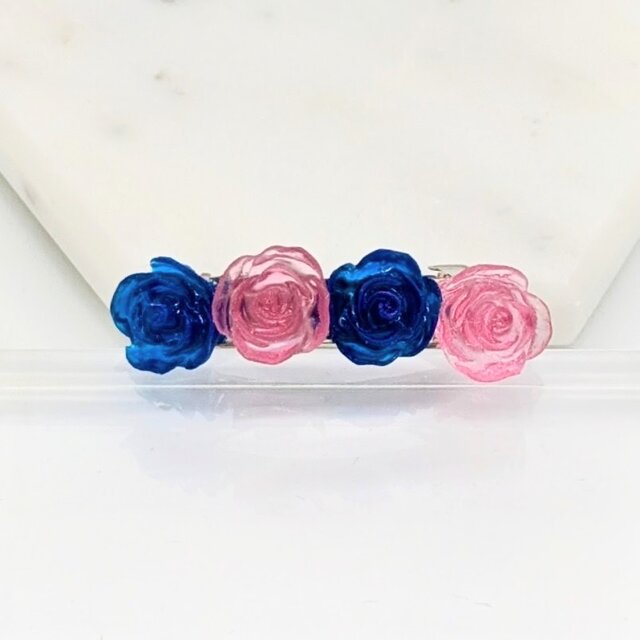 ピンクと青の薔薇のヘアバレッタ