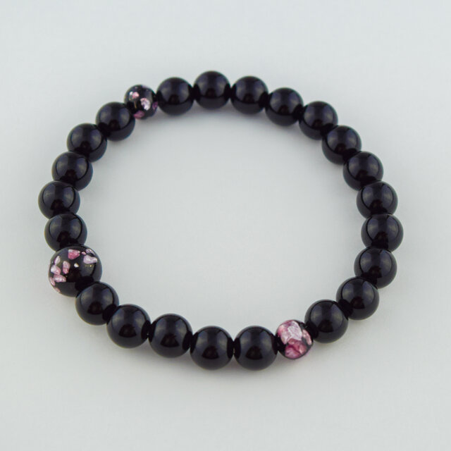 8mm 黒オニキス ピンク 琉球蛍石仕立 ブレスレット 腕輪  天然石 UDA32