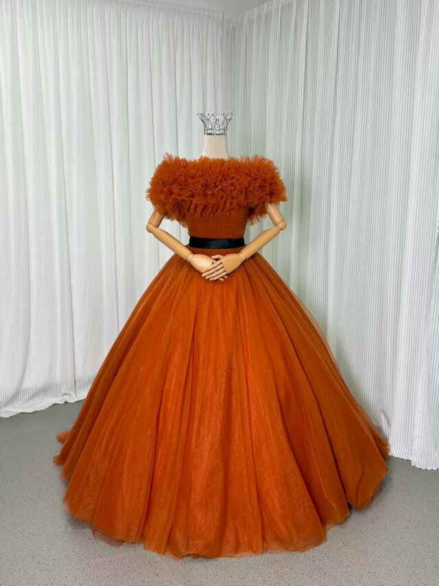 高品質！カラードレス オレンジ 取り外しオフショルダー チュールスカート サッシュベルト Aライン 編み上げ 披露宴