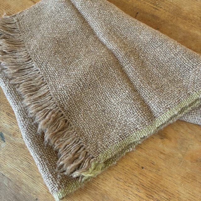 手紡ぎ糸のマフラー＃002 | iichi 日々の暮らしを心地よくする