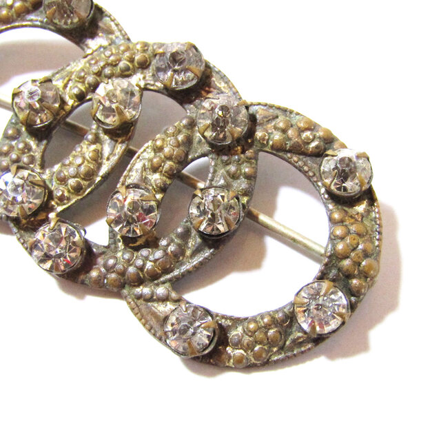 50s Vintage Three Rings Design Brooch | iichi 日々の暮らしを心地よくするハンドメイドや ...