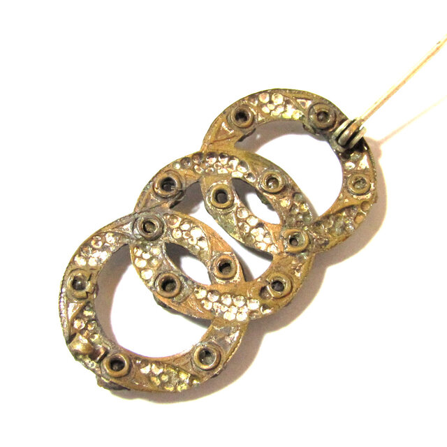 50s Vintage Three Rings Design Brooch | iichi 日々の暮らしを心地よくするハンドメイドや ...