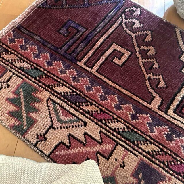 47×112 くすみアースカラー　ブラウン　ドラゴン柄　トルコヴィンテージラグ 48×99 ボルドーカラー エスニックな雰囲気 トルコヴィンテージ