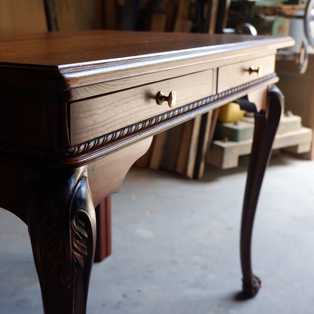 ヴィンテージ風猫脚デスク　引き出し付　セミオーダー　ねこ足　ねこ脚　カブリオールレッグ　